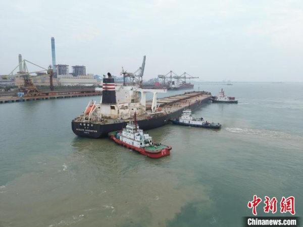 富灯网 湛江钢铁基地30万吨级码头吞吐量超1.8亿吨